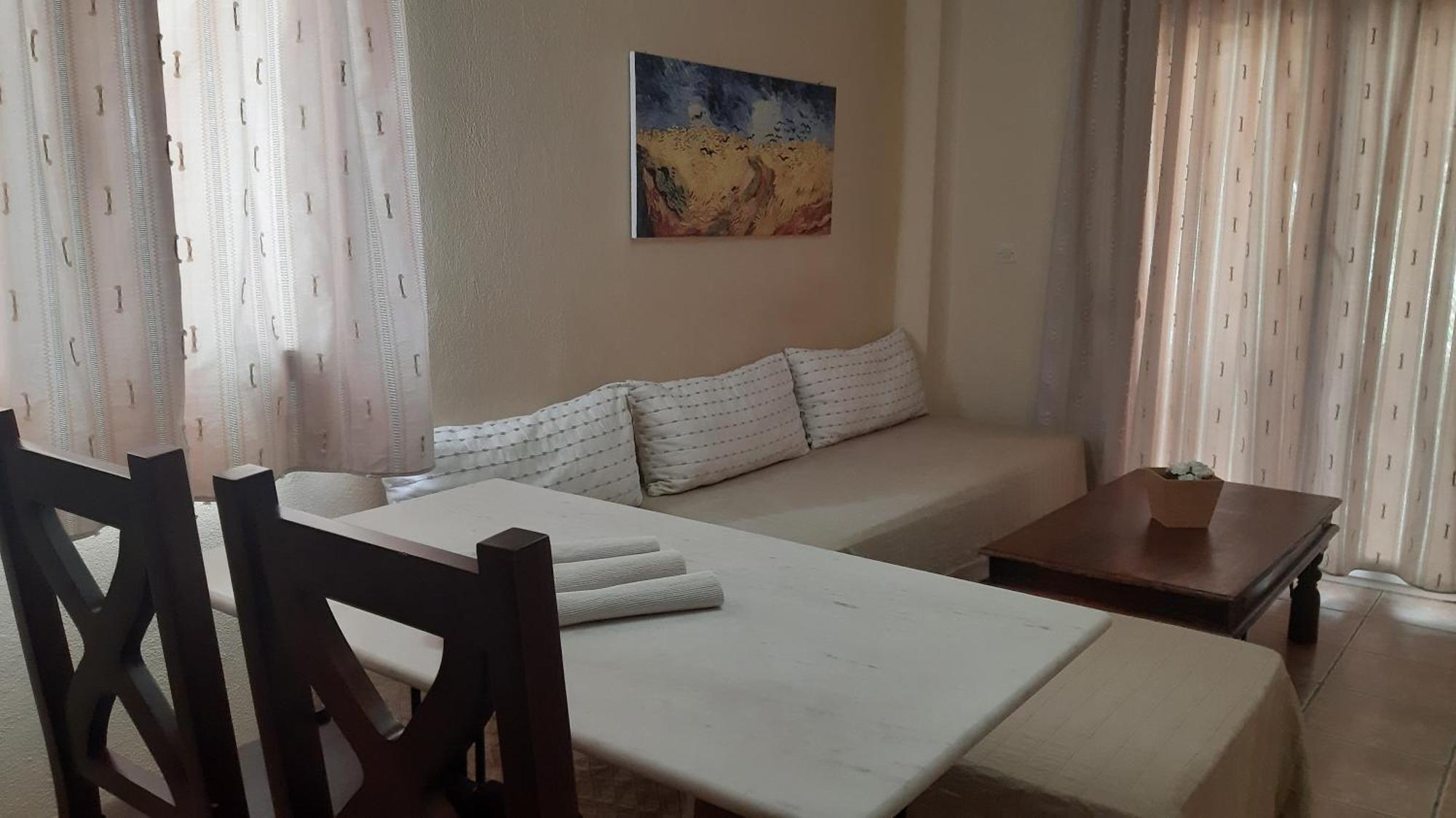 Ydna Family Hotel Apartments 포씨디 외부 사진