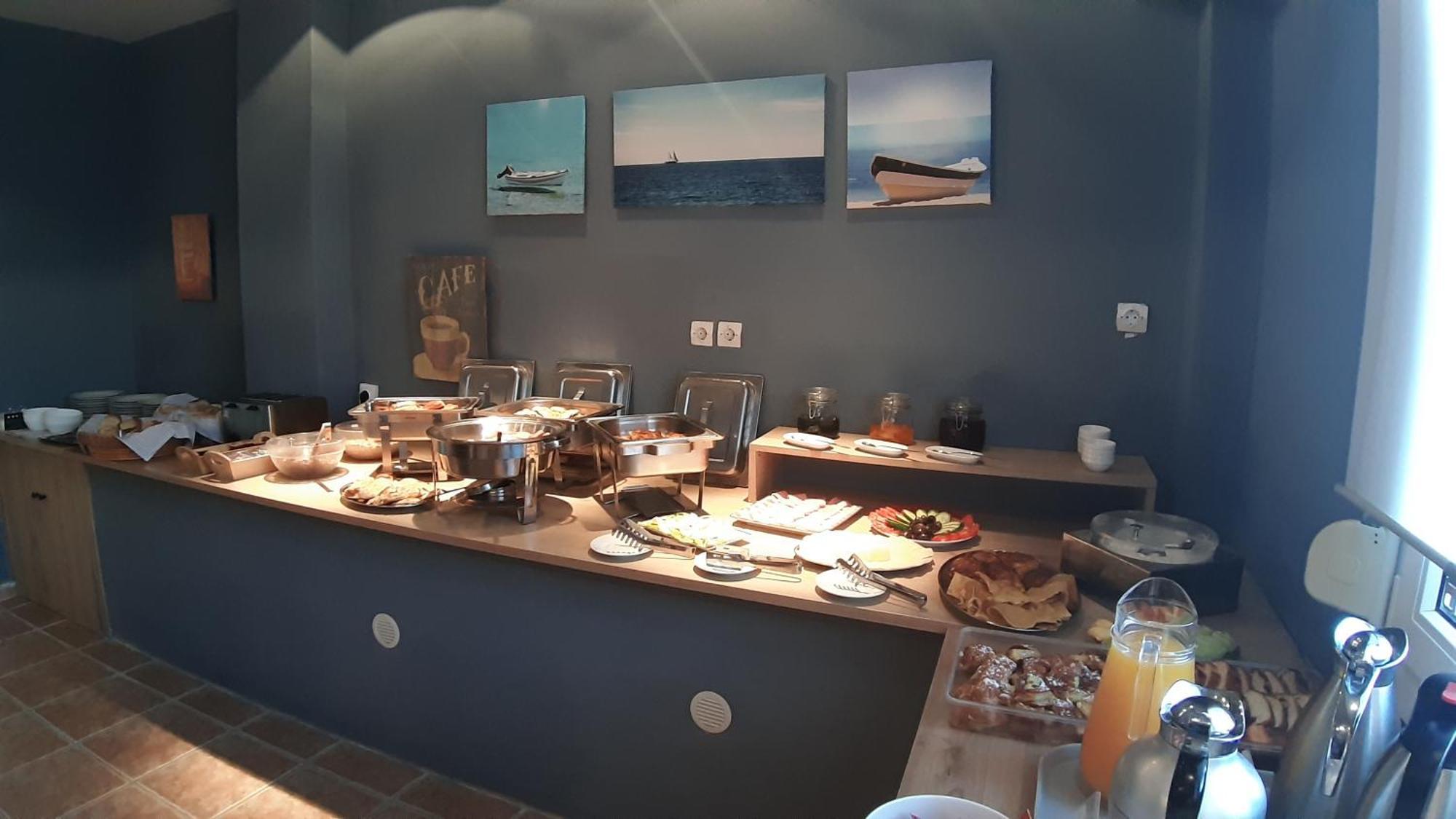 Ydna Family Hotel Apartments 포씨디 외부 사진