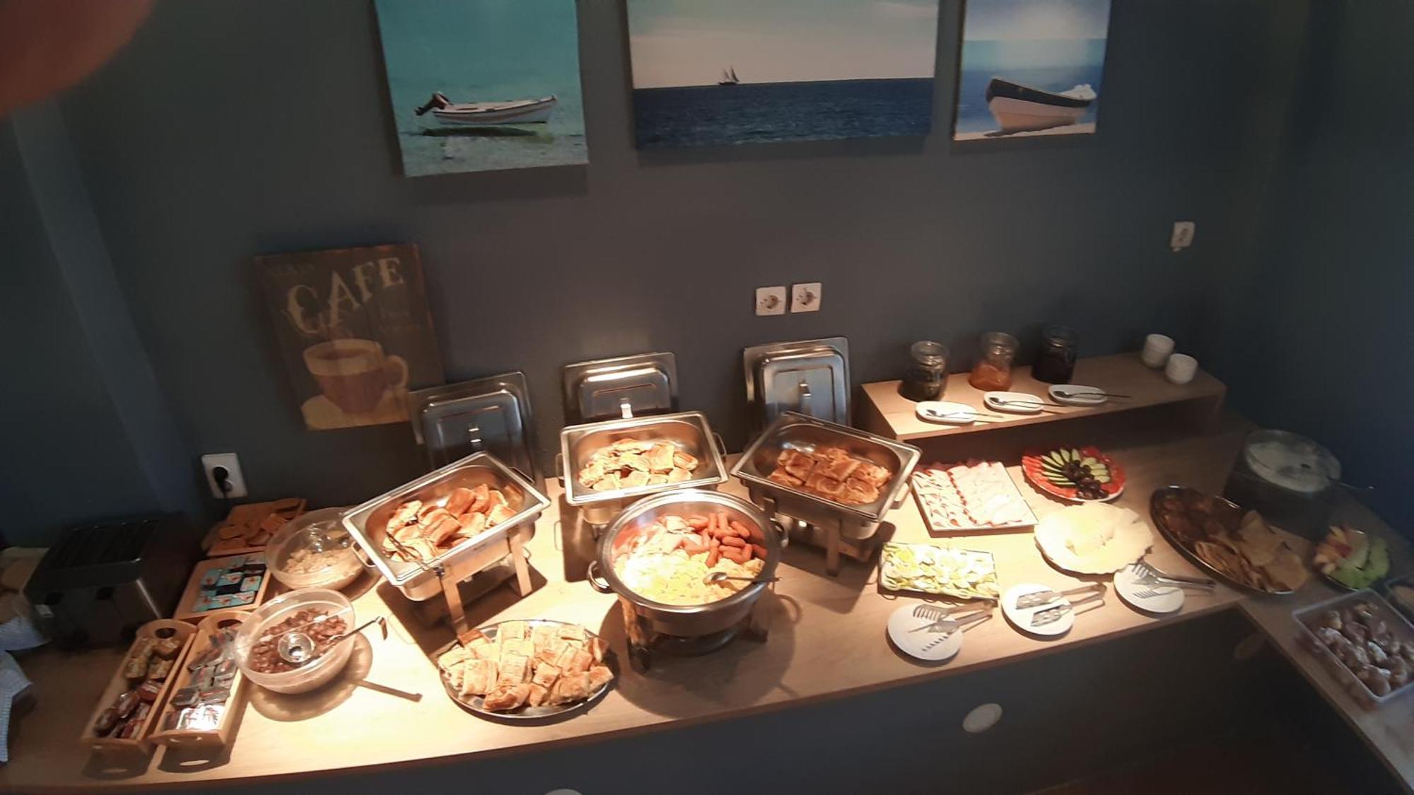 Ydna Family Hotel Apartments 포씨디 외부 사진
