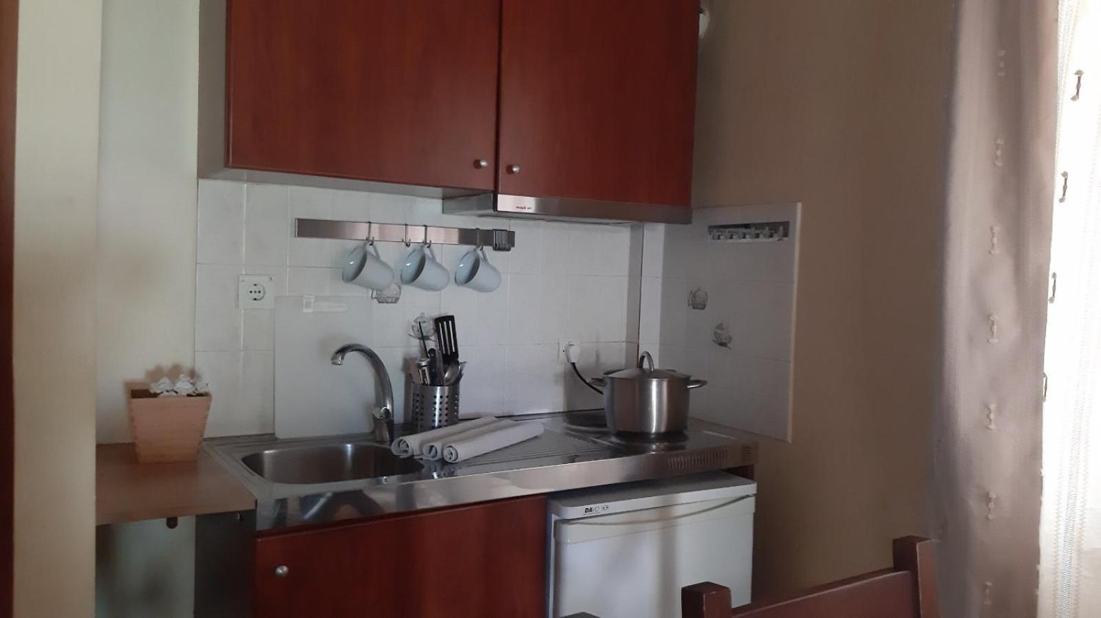 Ydna Family Hotel Apartments 포씨디 외부 사진