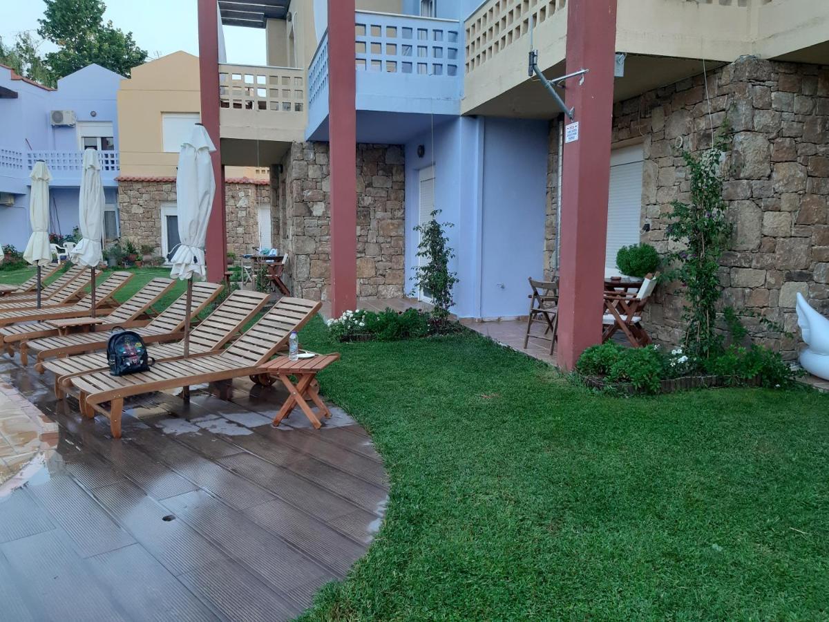 Ydna Family Hotel Apartments 포씨디 외부 사진